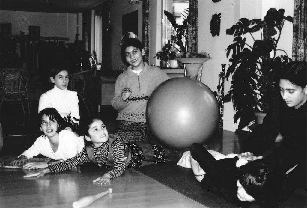 Beispielinhalt (Bild) Tanz mit Kindern