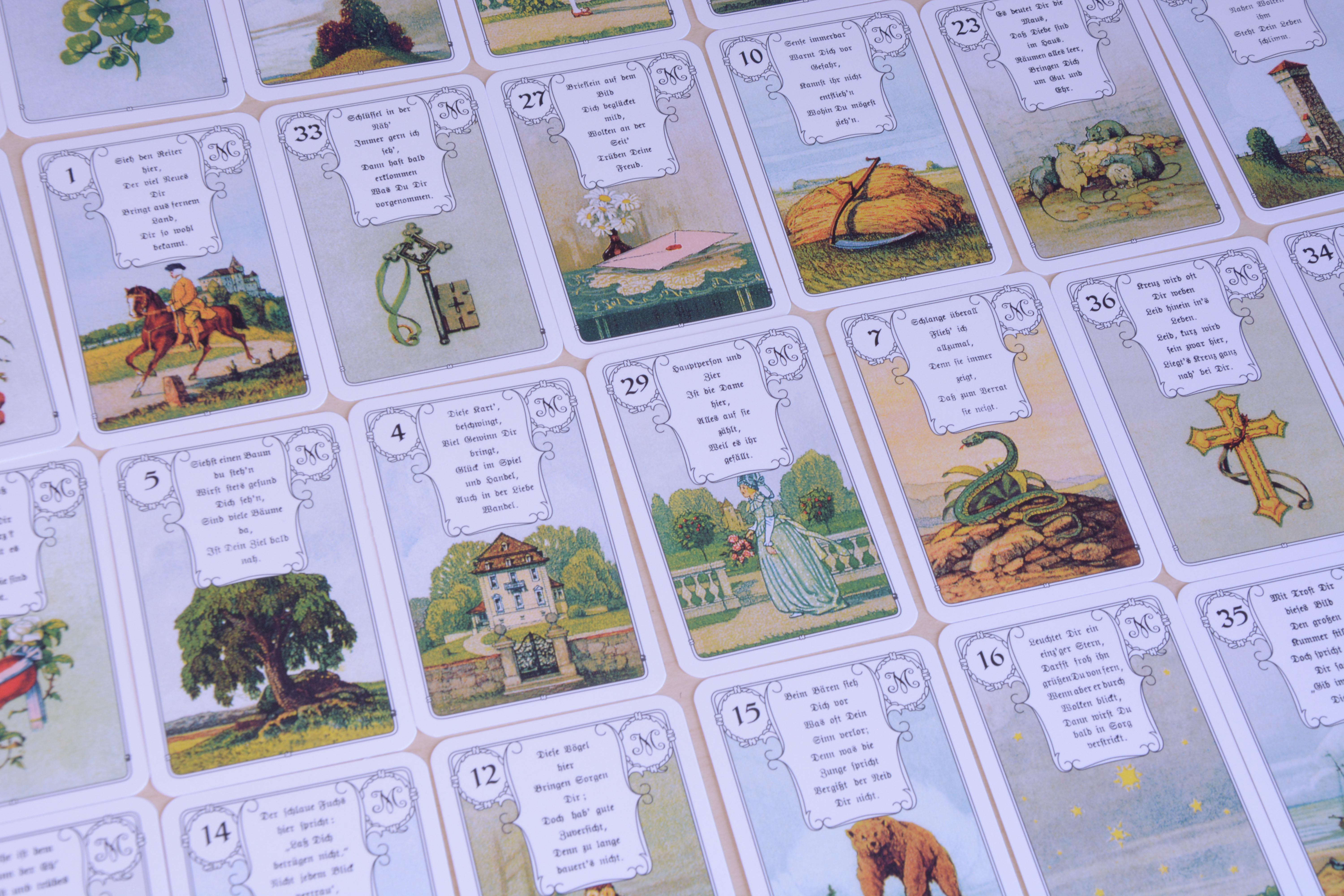 Beispielinhalt (Bild) Lenormand Orakelkarten - rote Eule