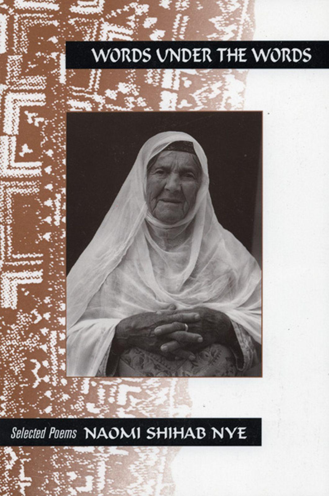 Vorderes Coverbild Words Under the Words