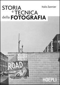 Vorderes Coverbild Storia e tecnica della fotografia
