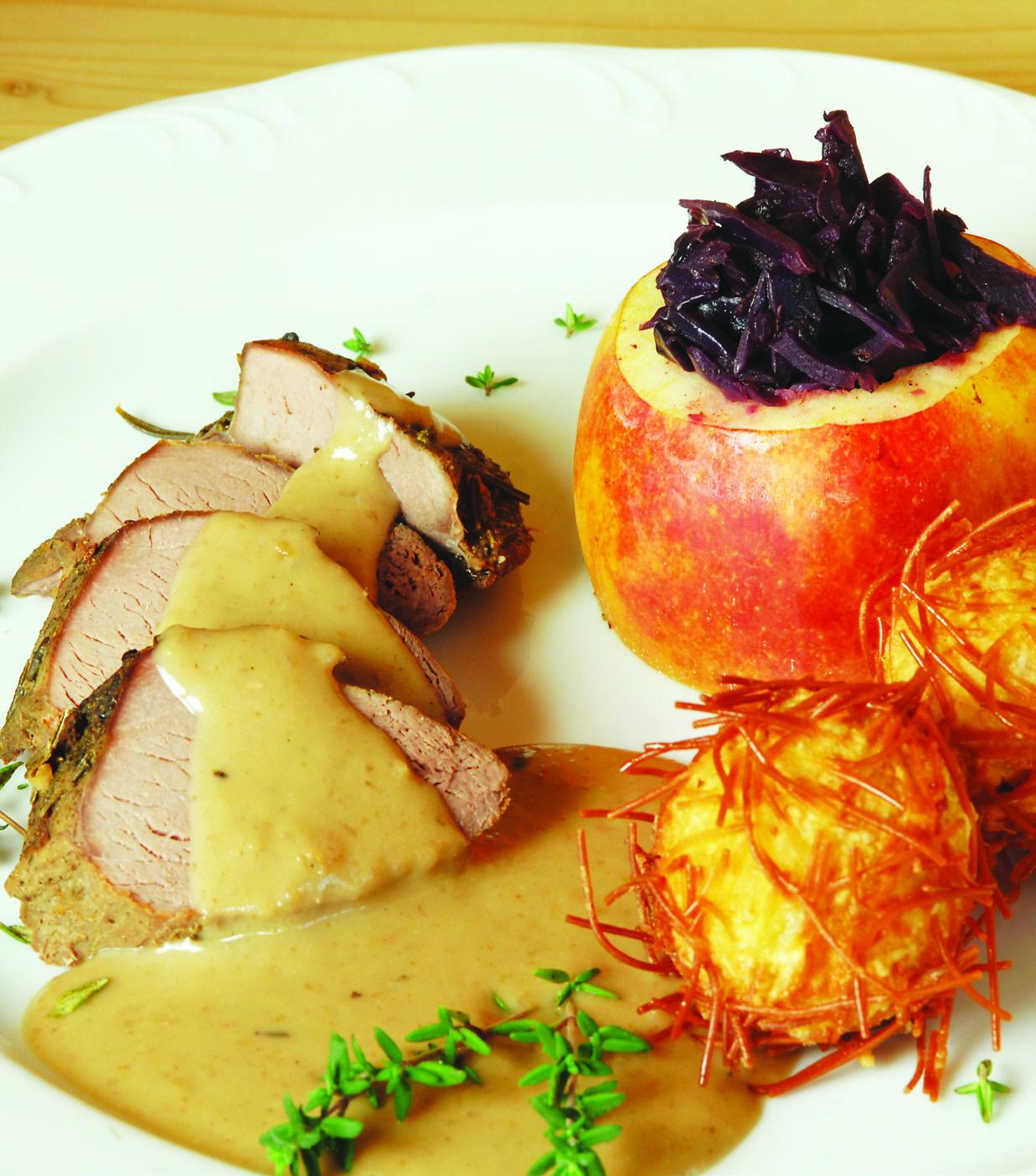 Beispielinhalt (Bild) Bäuerinnen kochen
