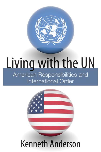 Vorderes Coverbild Living with the UN