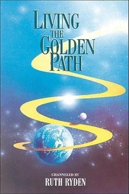 Vorderes Coverbild Living the Golden Path