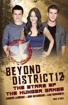 Vorderes Coverbild Beyond District 12: The Stars of the Hunger Games