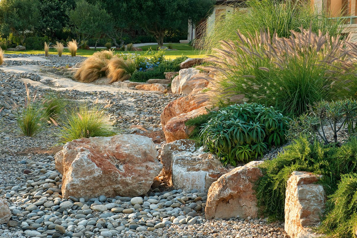 Beispielinhalt (Bild) Naturstein im Garten