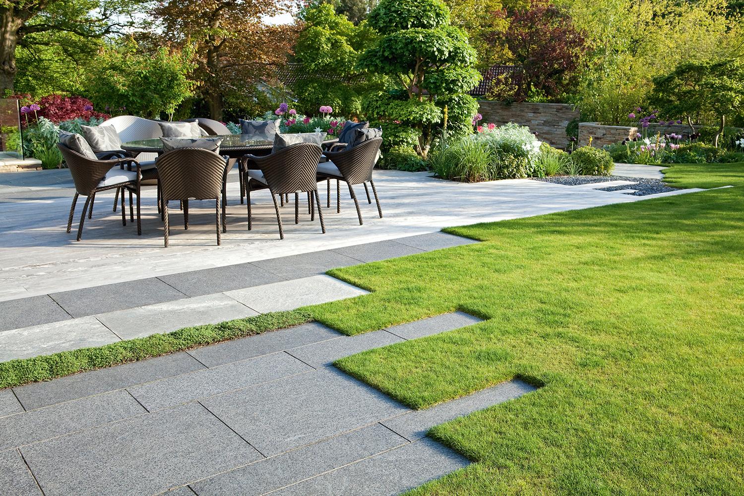 Beispielinhalt (Bild) Naturstein im Garten