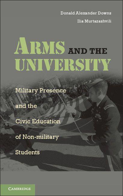 Vorderes Coverbild Arms and the University