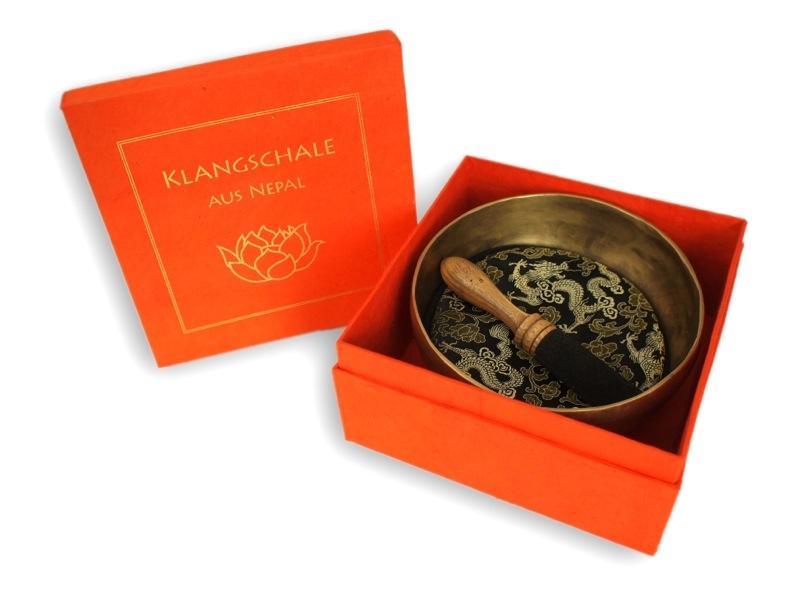 Beispielinhalt (Bild) Klangschale in terracotta Geschenkbox L mit Lotus-Aufdruck und Zubehör