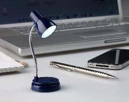 Beispielinhalt (Bild) Little Lamp (Blau) | LED Booklight Leselampe | Leselicht | Geschenk für Leser, Buchliebhaber | Deutsche Ausgabe
