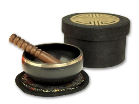 Vorderes Coverbild Kleine schwarze Klangschalen in schwarzer, runder Box mit Longevity-Aufdruck