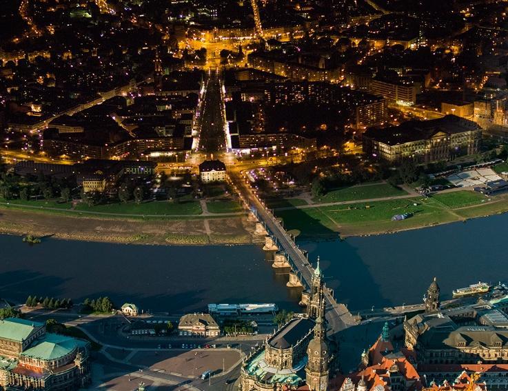 Beispielinhalt (Bild) Dresden von oben - Tag und Nacht