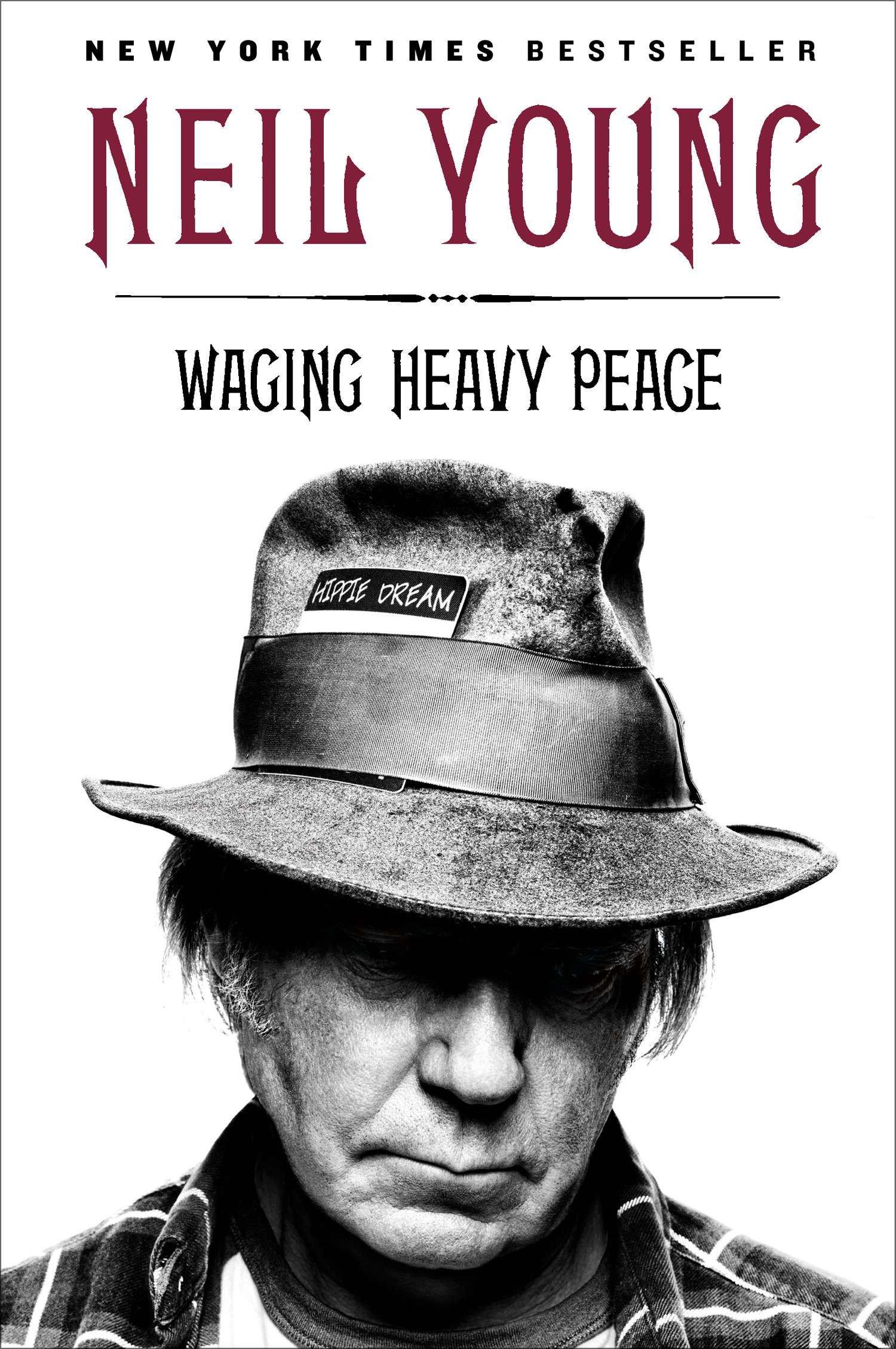 Vorderes Coverbild Waging Heavy Peace