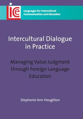 Vorderes Coverbild Intercultural Dialogue in Practice