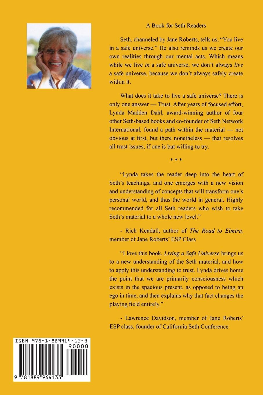 Rückseitencover Living a Safe Universe