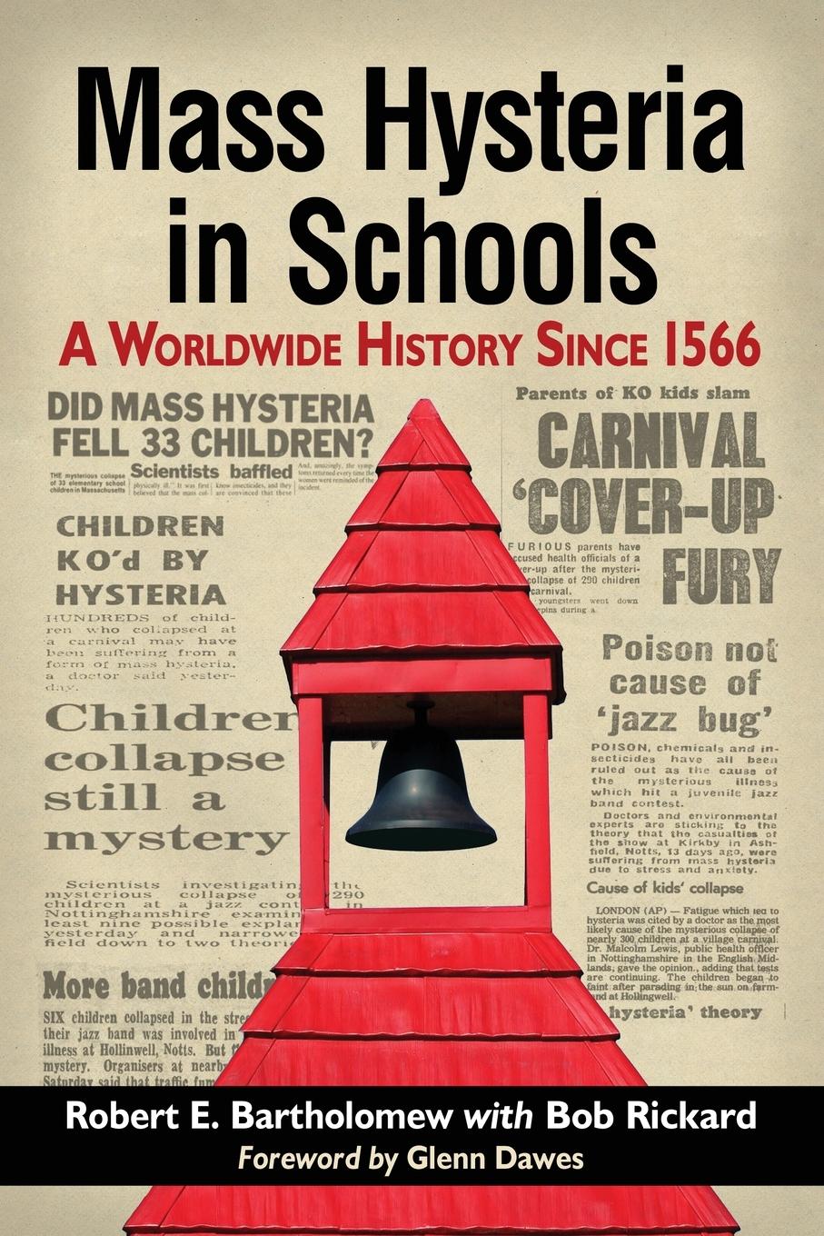 Vorderes Coverbild Mass Hysteria in Schools
