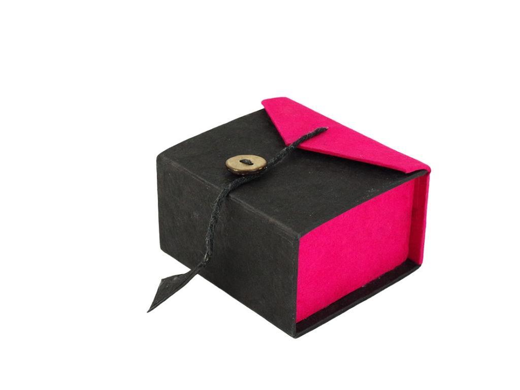 Beispielinhalt (Bild) Mini-Klangschale in Box (schwarz / pink)