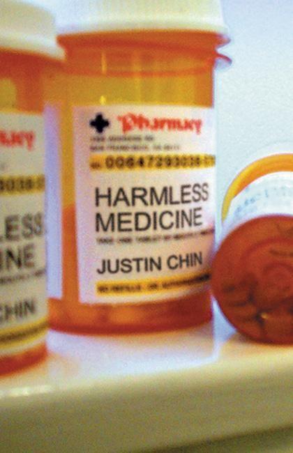 Vorderes Coverbild Harmless Medicine