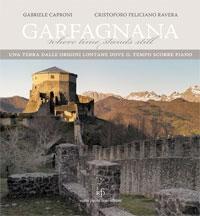 Vorderes Coverbild Garfagnana. Una terra dalle origini lontane dove il tempo scorre piano. Ediz. italiana e inglese