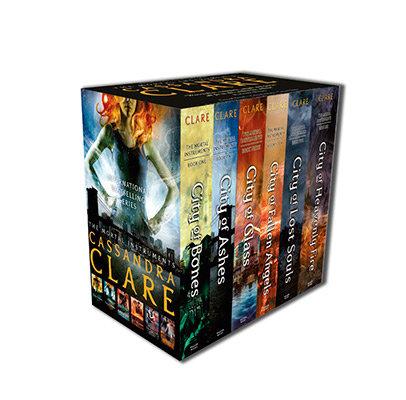 Vorderes Coverbild The Mortal Instruments 1-6 Slipcase
