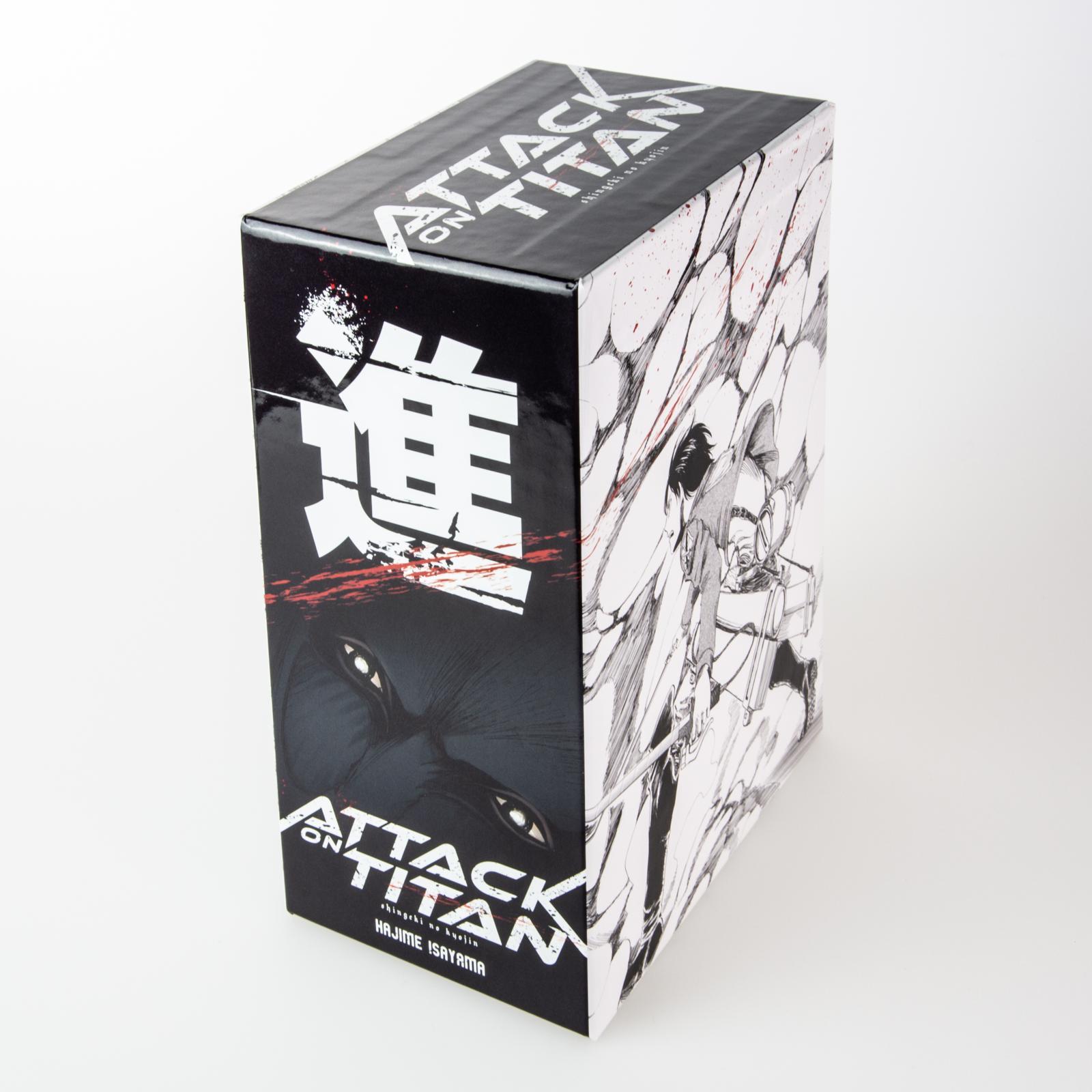 Beispielinhalt (Bild) Attack on Titan, Bände 1-5 im Sammelschuber mit Extra
