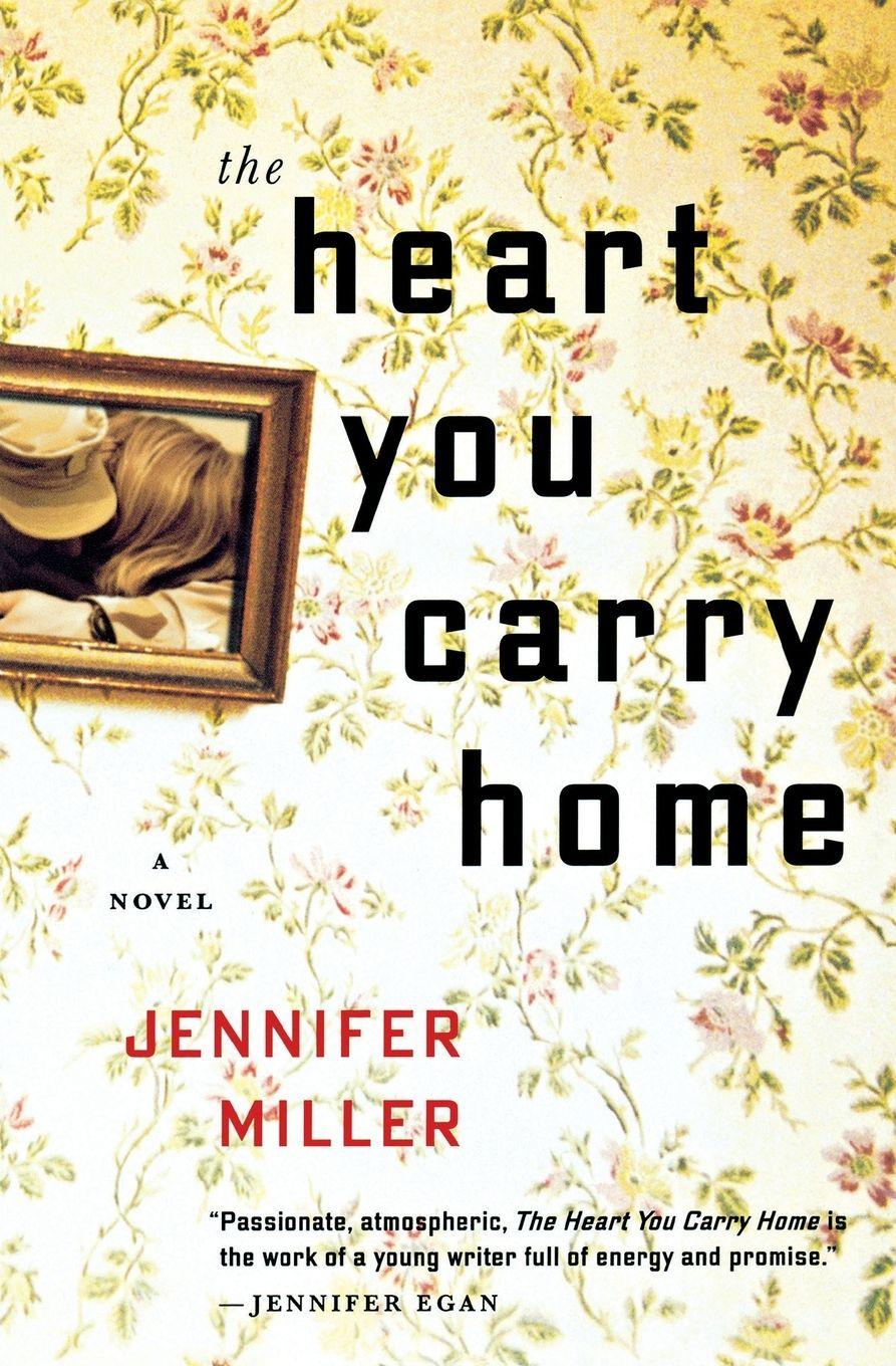 Vorderes Coverbild Heart You Carry Home