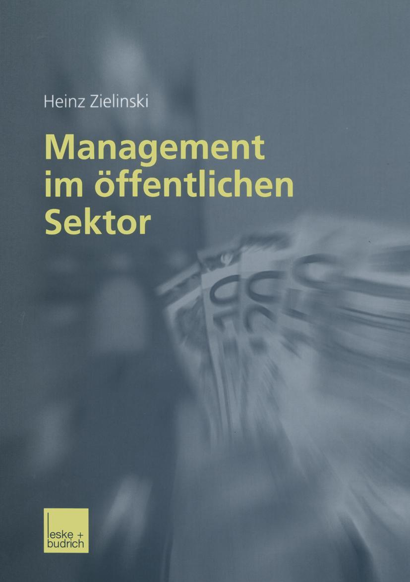 Vorderes Coverbild Management im öffentlichen Sektor