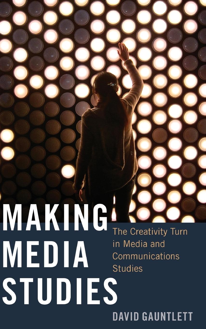 Vorderes Coverbild Making Media Studies