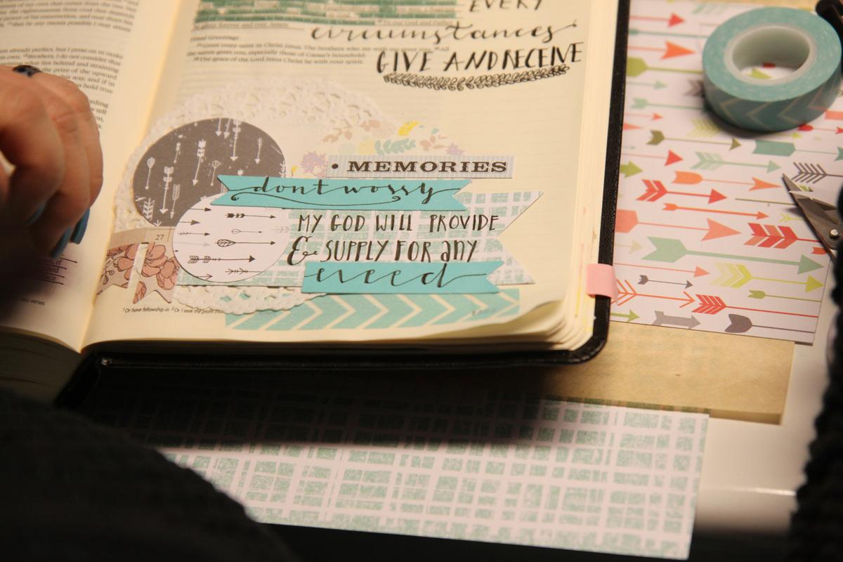 Beispielinhalt (Bild) NLB Art Journaling Bibel Neues Testament und Psalmen