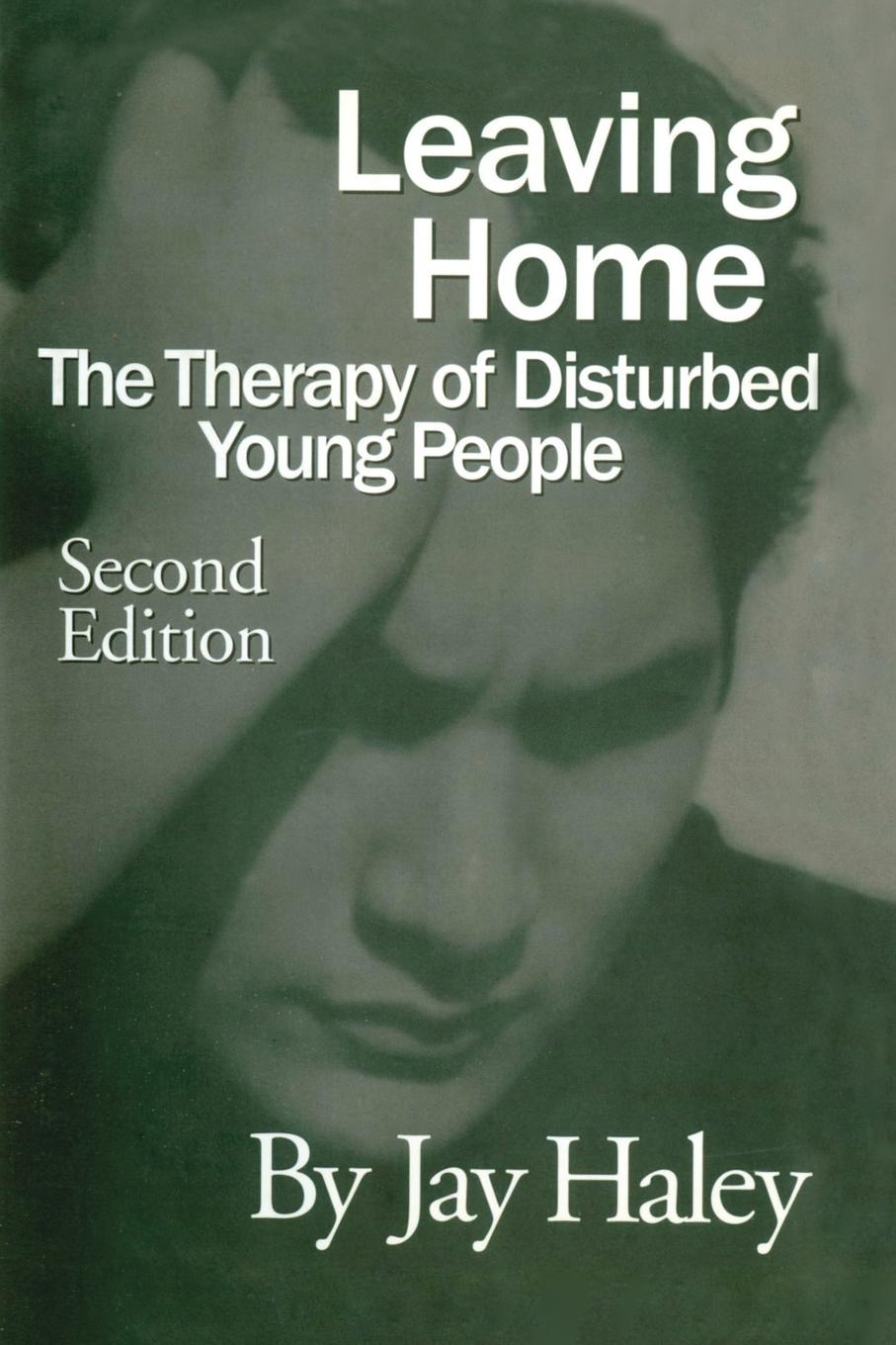 Vorderes Coverbild Leaving Home
