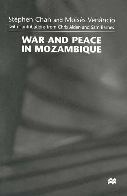Vorderes Coverbild War and Peace in Mozambique