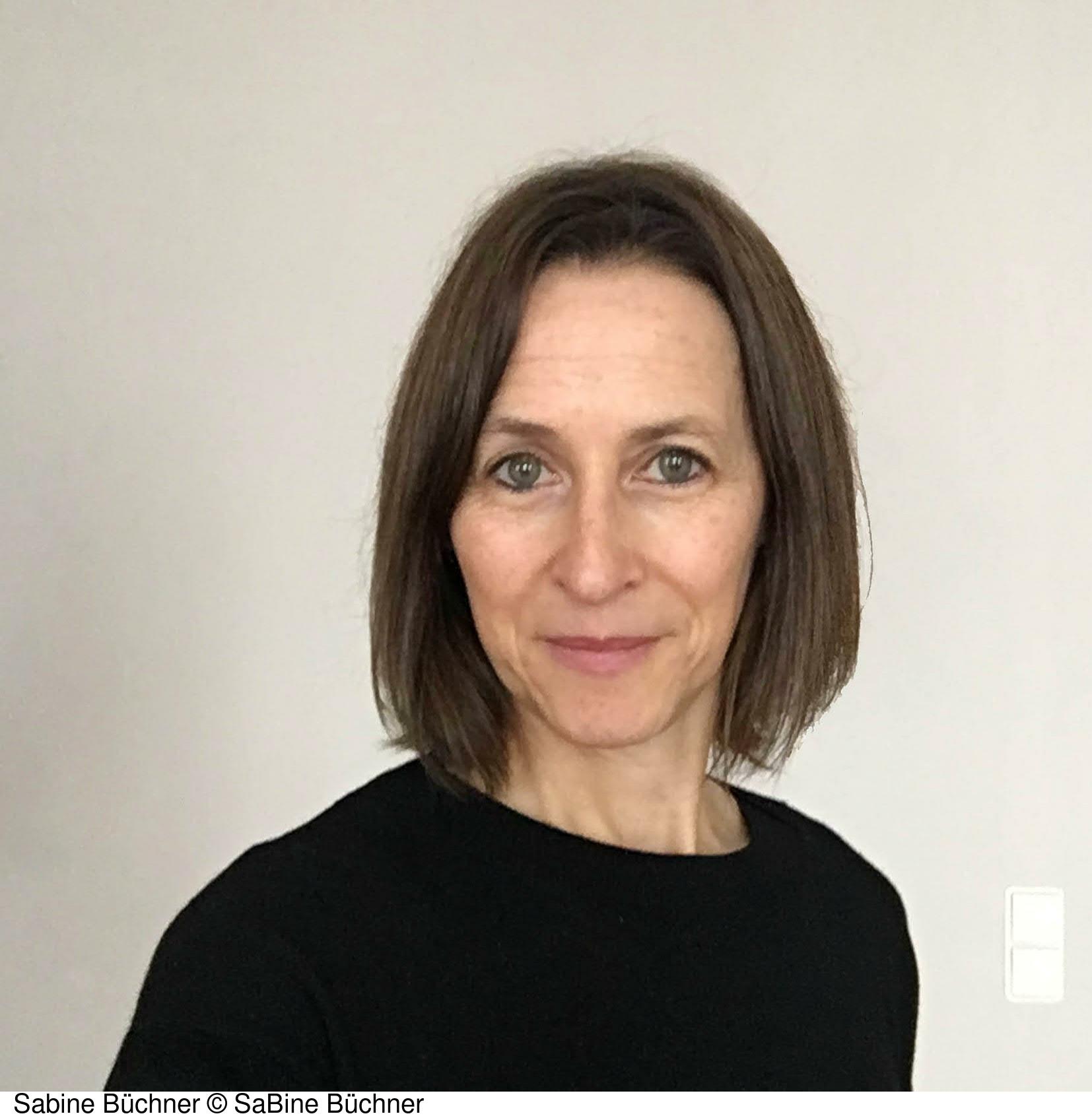 Autorenbild Petronella Apfelmus 04 - Zauberhut und Bienenstich