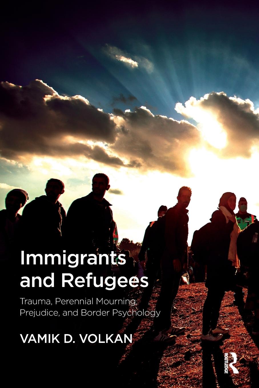 Vorderes Coverbild Immigrants and Refugees