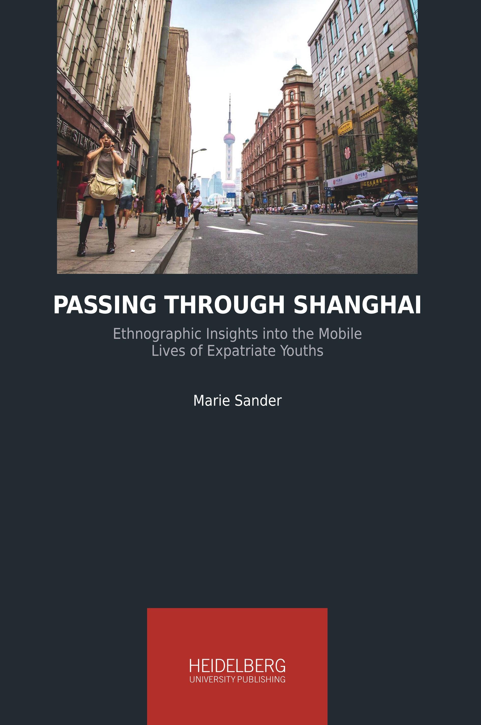 Vorderes Coverbild Passing Through Shanghai