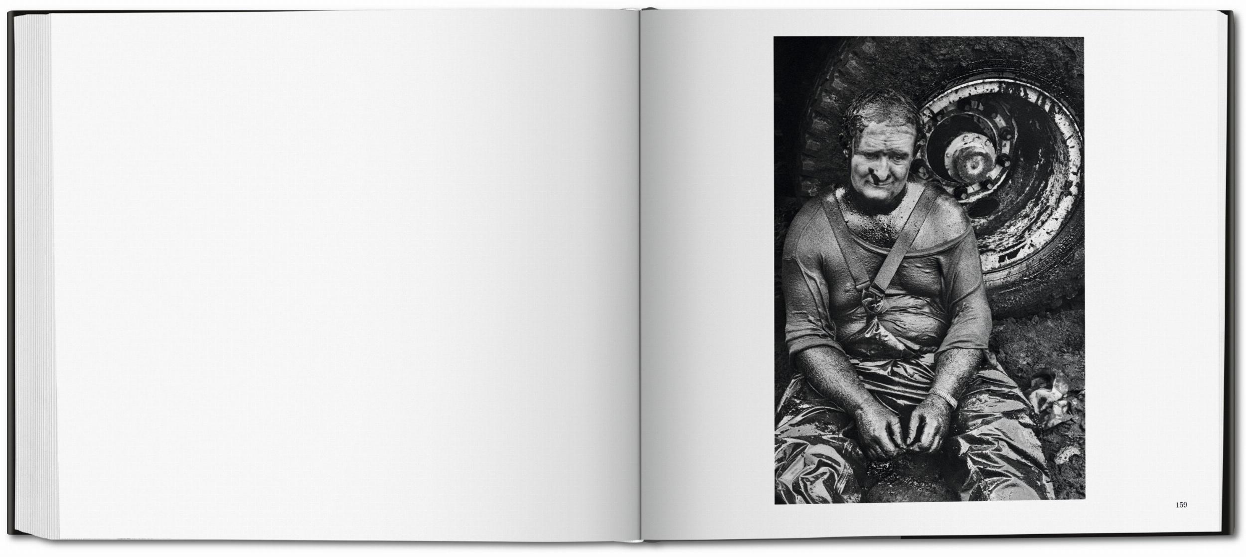 Beispielinhalt (Bild) Sebastião Salgado. Kuwait. A Desert on Fire