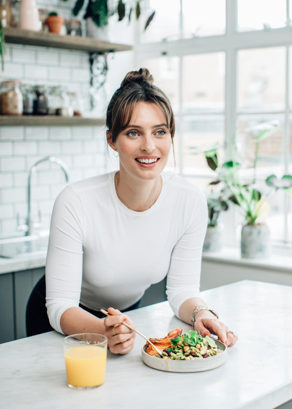 Autorenbild Deliciously Ella mit Freunden