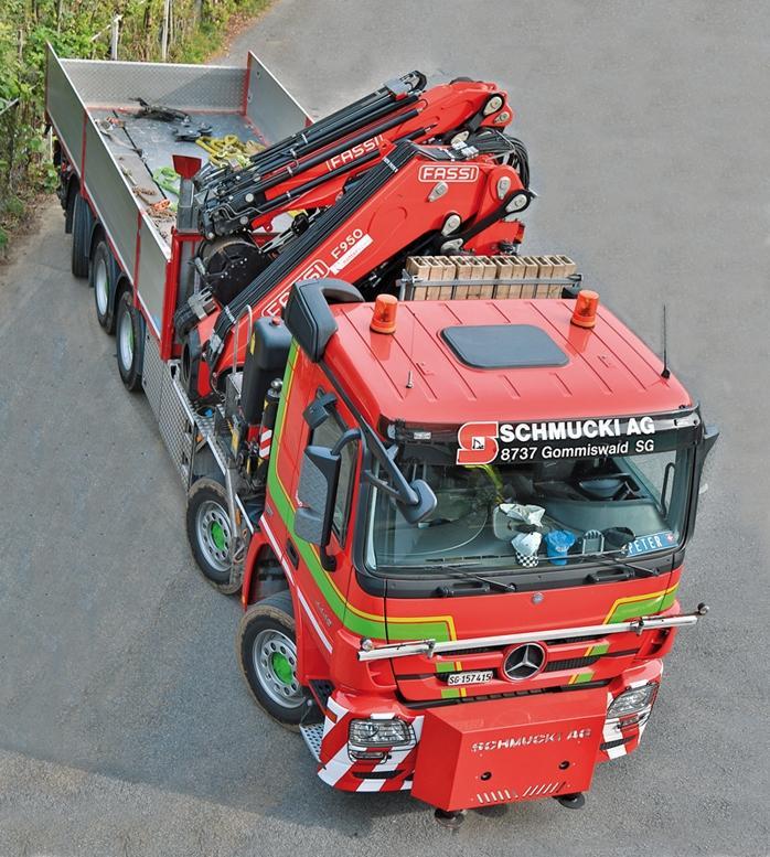 Beispielinhalt (Bild) Große Ladekranfahrzeuge Band 4