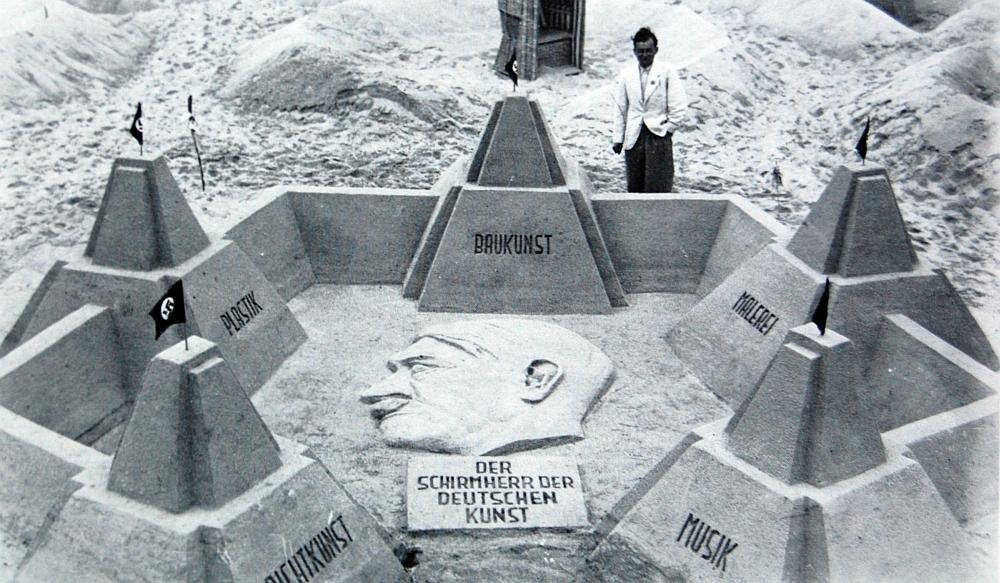 Beispielinhalt (Bild) "...denn deutschen Volksgenossen gehört der Strand!"