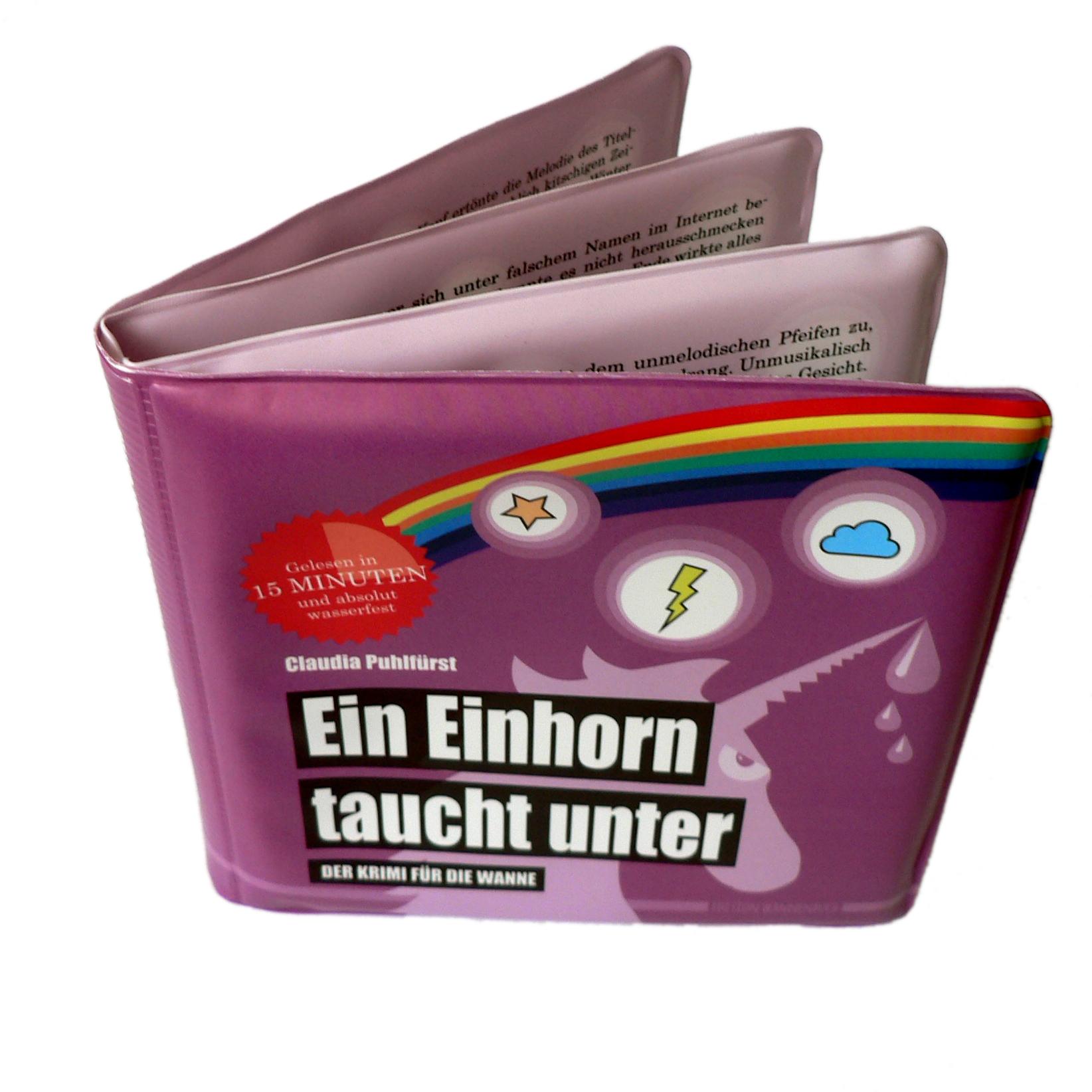 Beispielinhalt (Bild) Ein Einhorn taucht unter (Badebuch)
