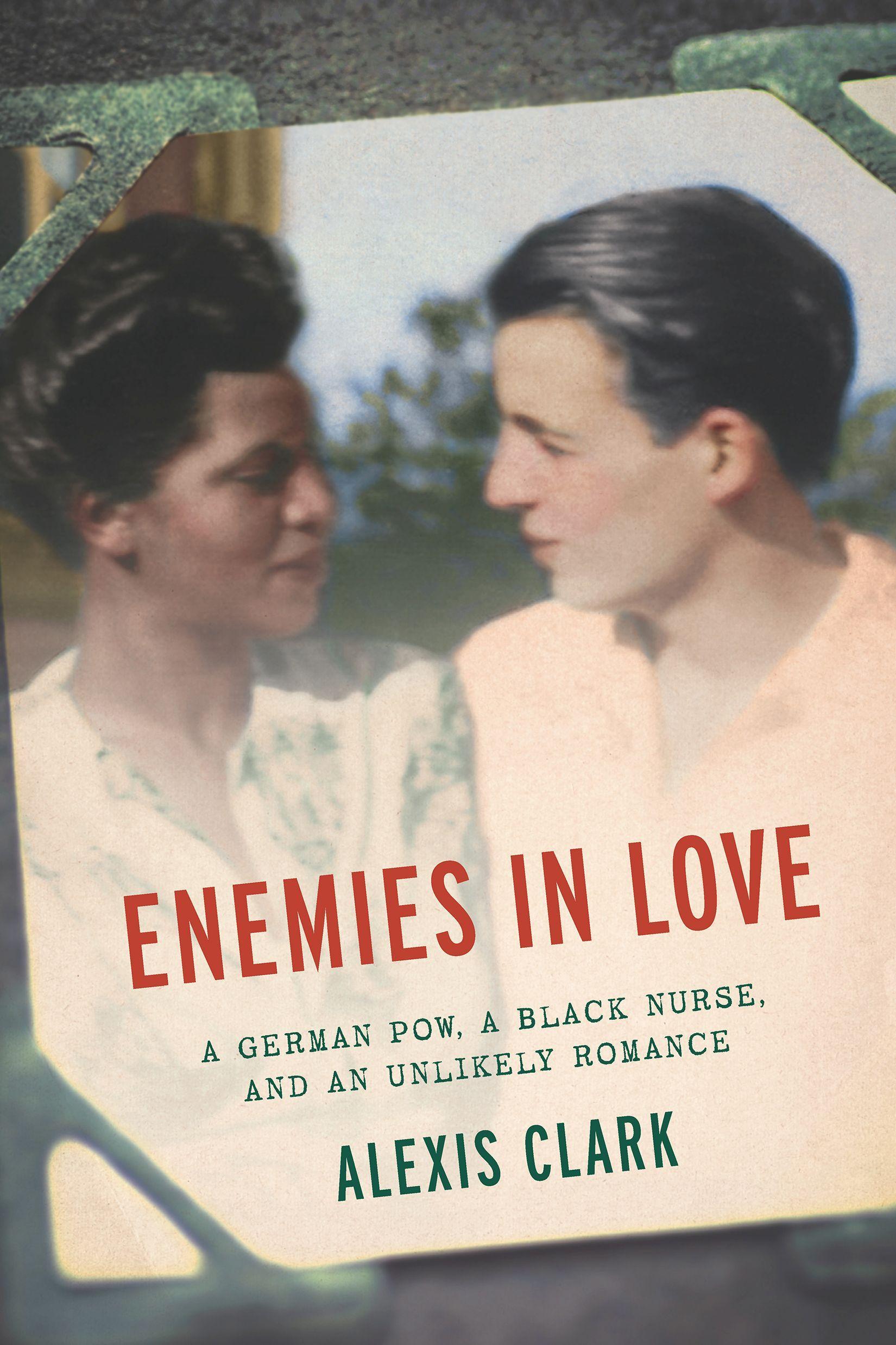 Vorderes Coverbild Enemies in Love