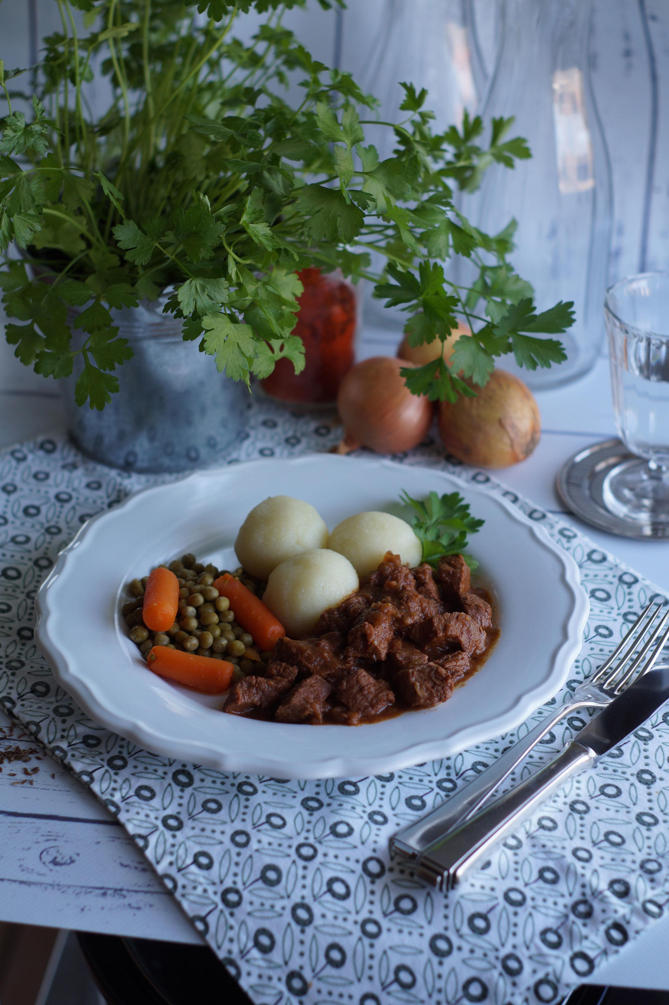 Beispielinhalt (Bild) Meine besten Rezepte für Slow Cooker und Schongarer