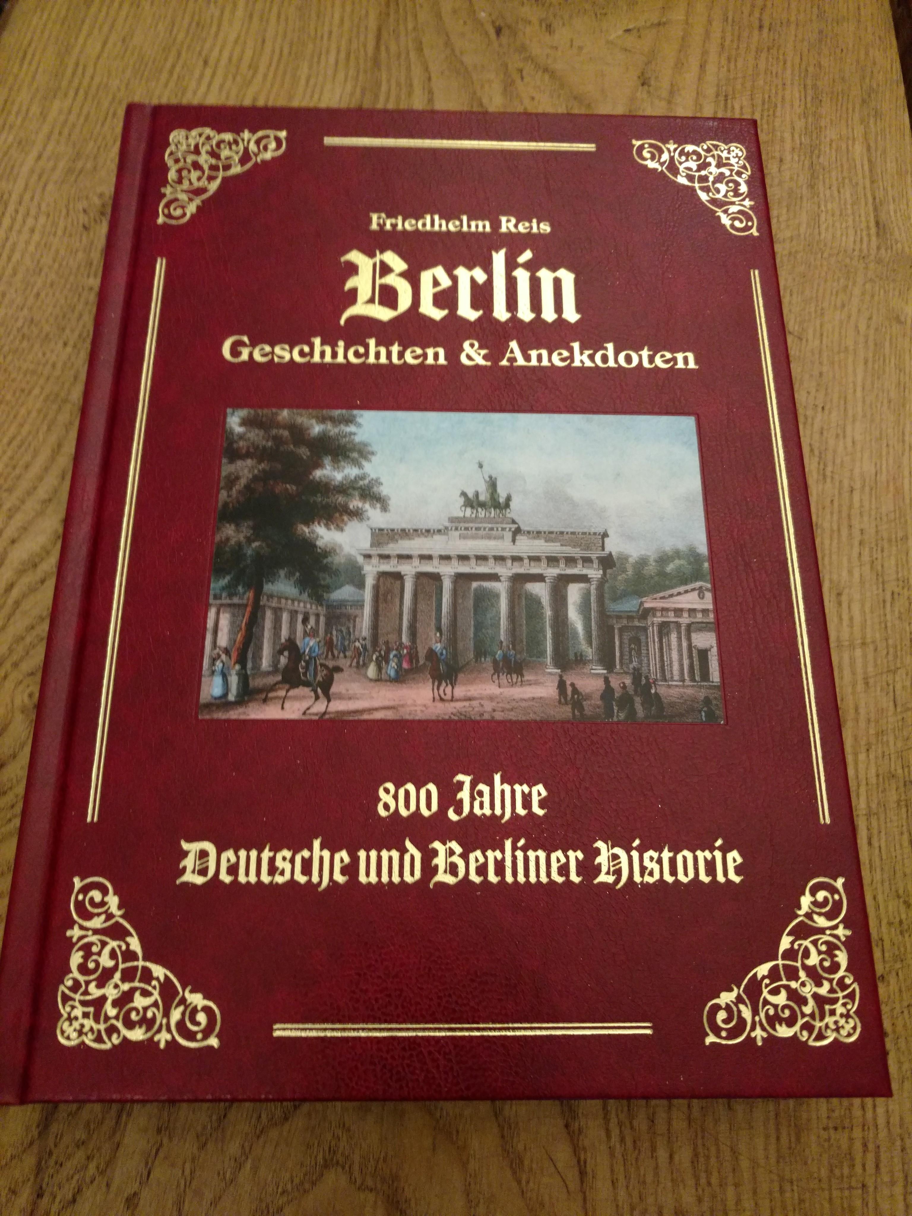 Vorderes Coverbild Berlin Geschichten & Anekdoten -Exzellenz Ausgabe -Ledereinband mit Goldprägung-