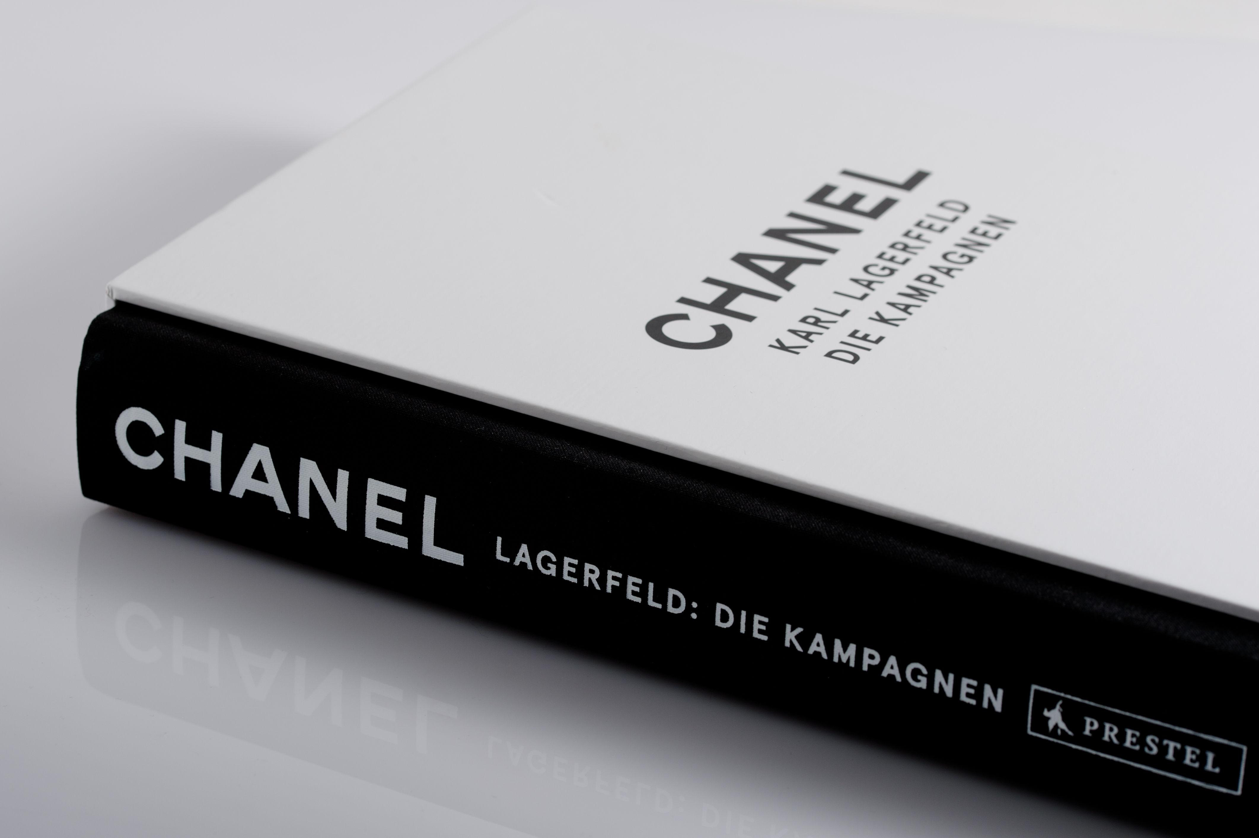 Beispielinhalt (Bild) CHANEL: Karl Lagerfeld - Die Kampagnen