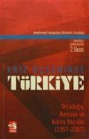 Vorderes Coverbild Kriz Ücgeninde Türkiye