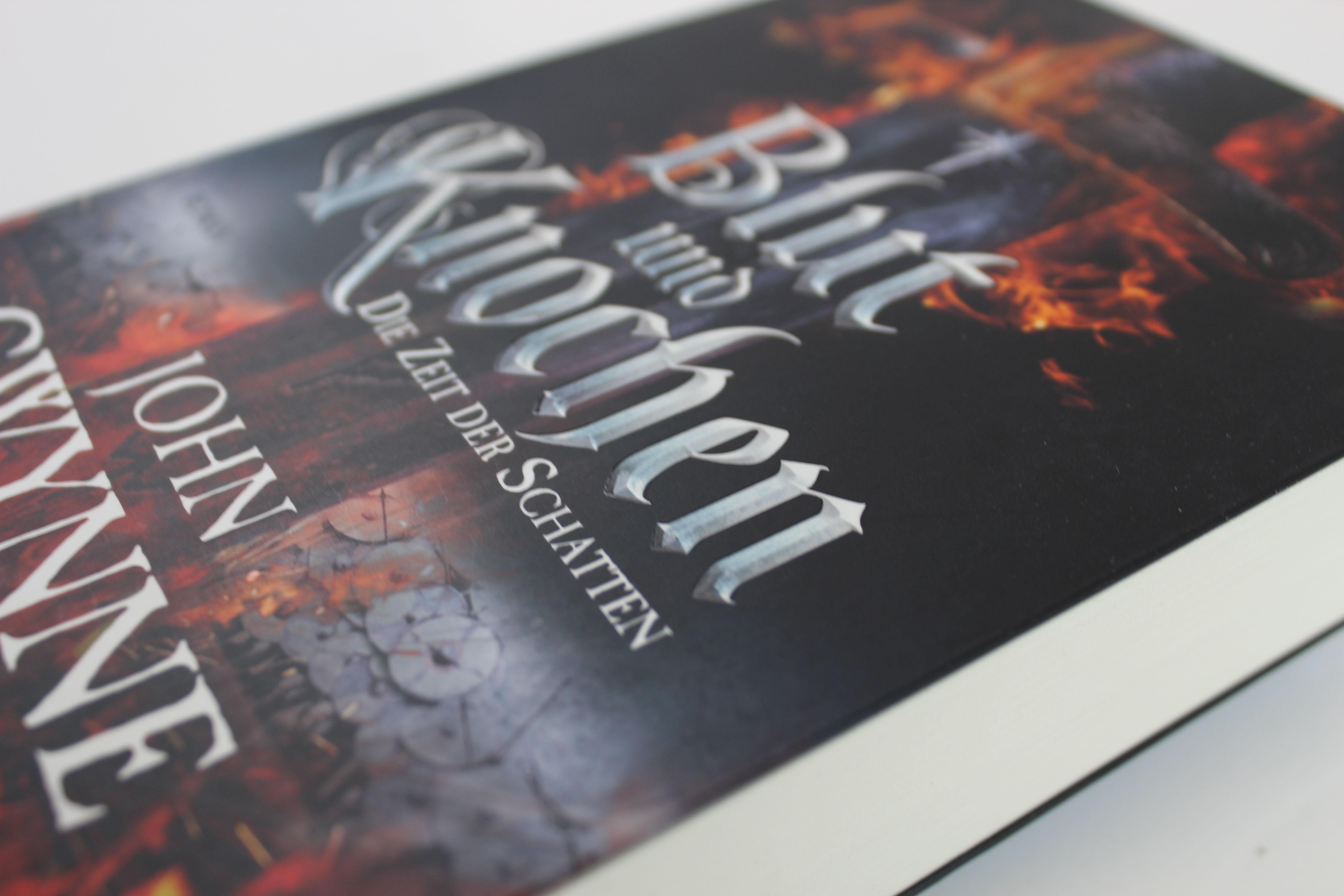 Beispielinhalt (Bild) Die Zeit der Schatten - Blut und Knochen 1