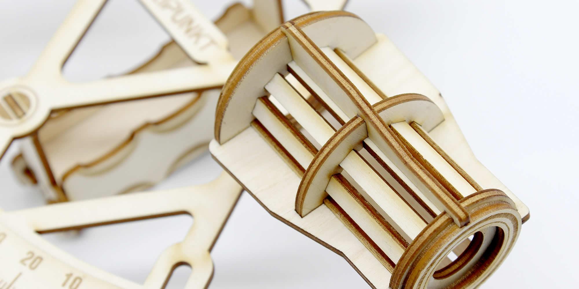 Beispielinhalt (Bild) Bausatz Sextant