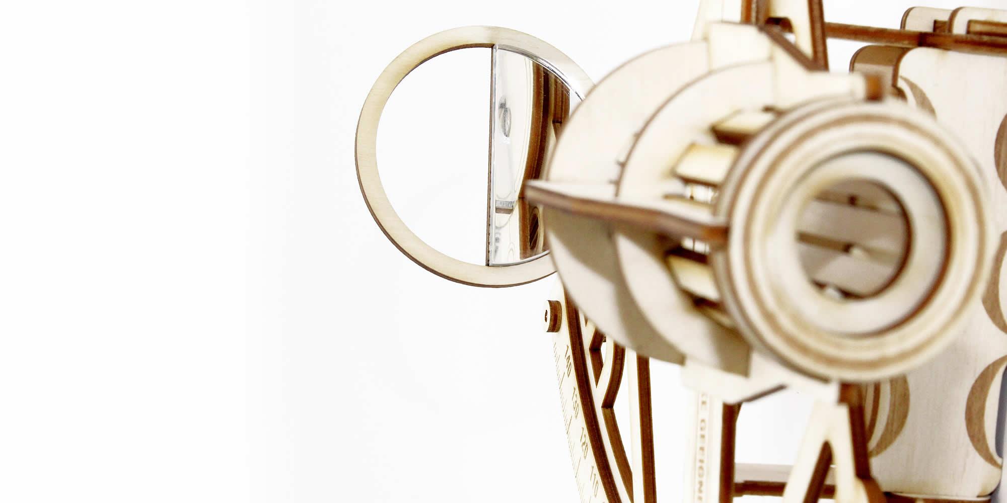 Beispielinhalt (Bild) Bausatz Sextant