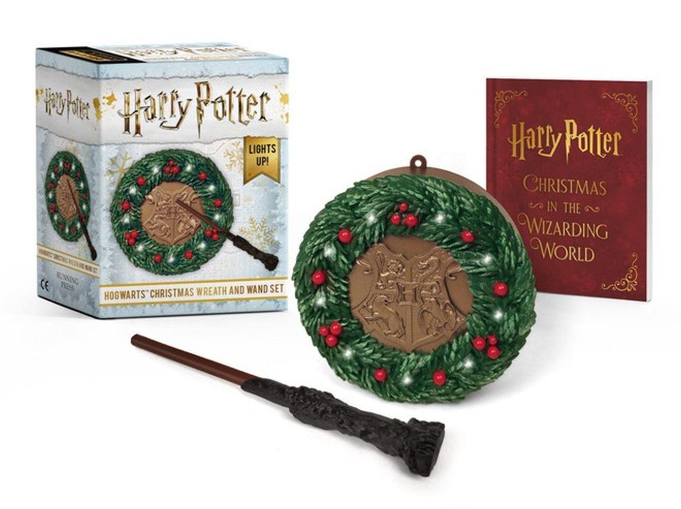 Vorderes Coverbild Harry Potter: Hogwarts Christmas Wreath and Wand Set