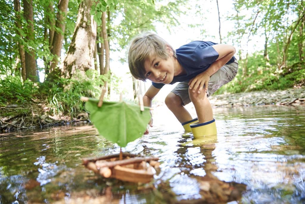Beispielinhalt (Bild) Terra Kids Korkboot-Bausatz