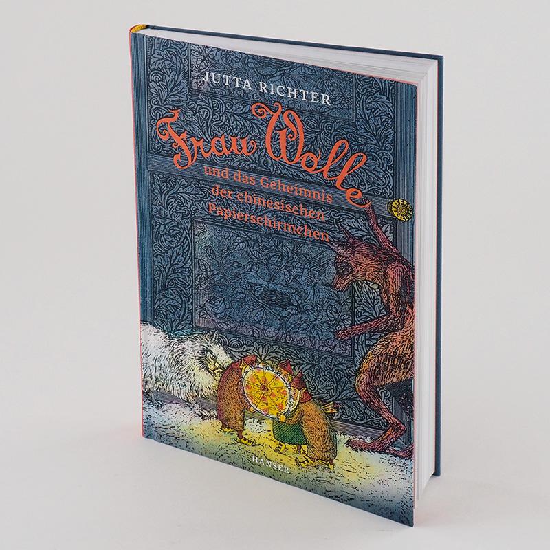 Beispielinhalt (Bild) Frau Wolle und das Geheimnis der chinesischen Papierschirmchen