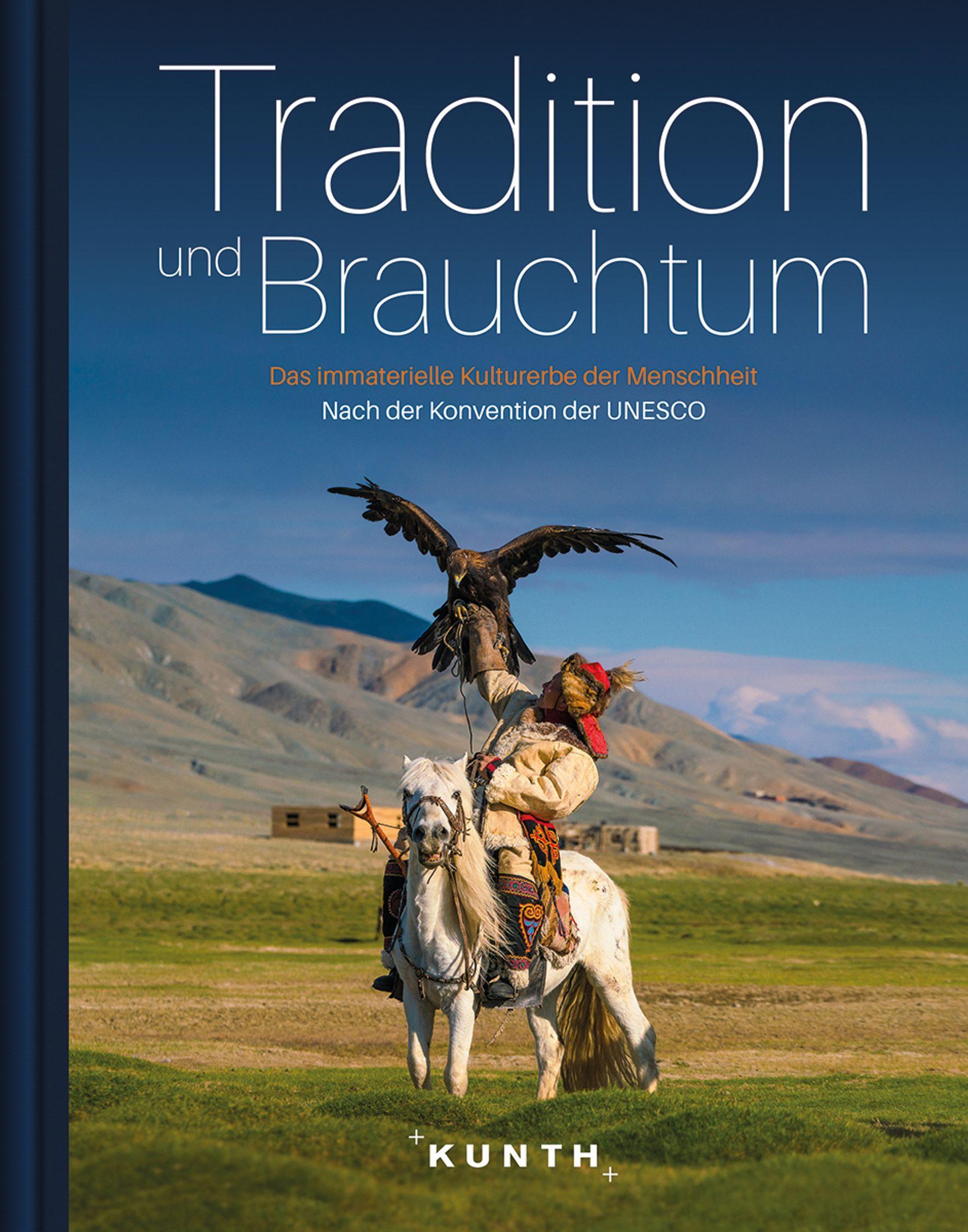Vorderes Coverbild KUNTH Bildband Tradition und Brauchtum